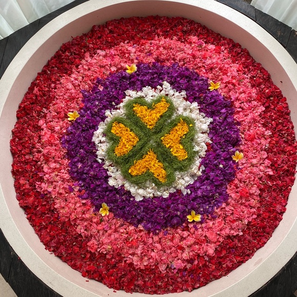 Meet your Posher - Picture 1 of 1